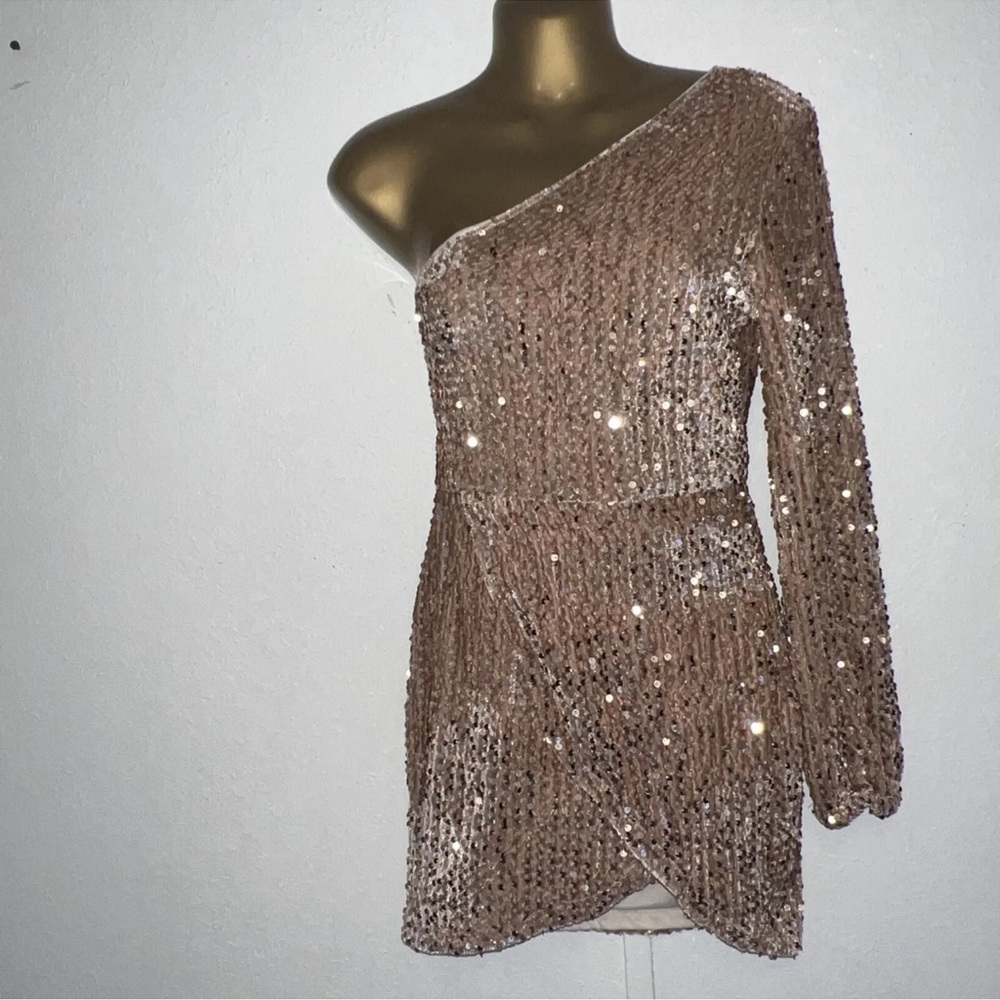 CBR Boutique Dress Women's Small Rose Gold Sequins  One  Sleeve